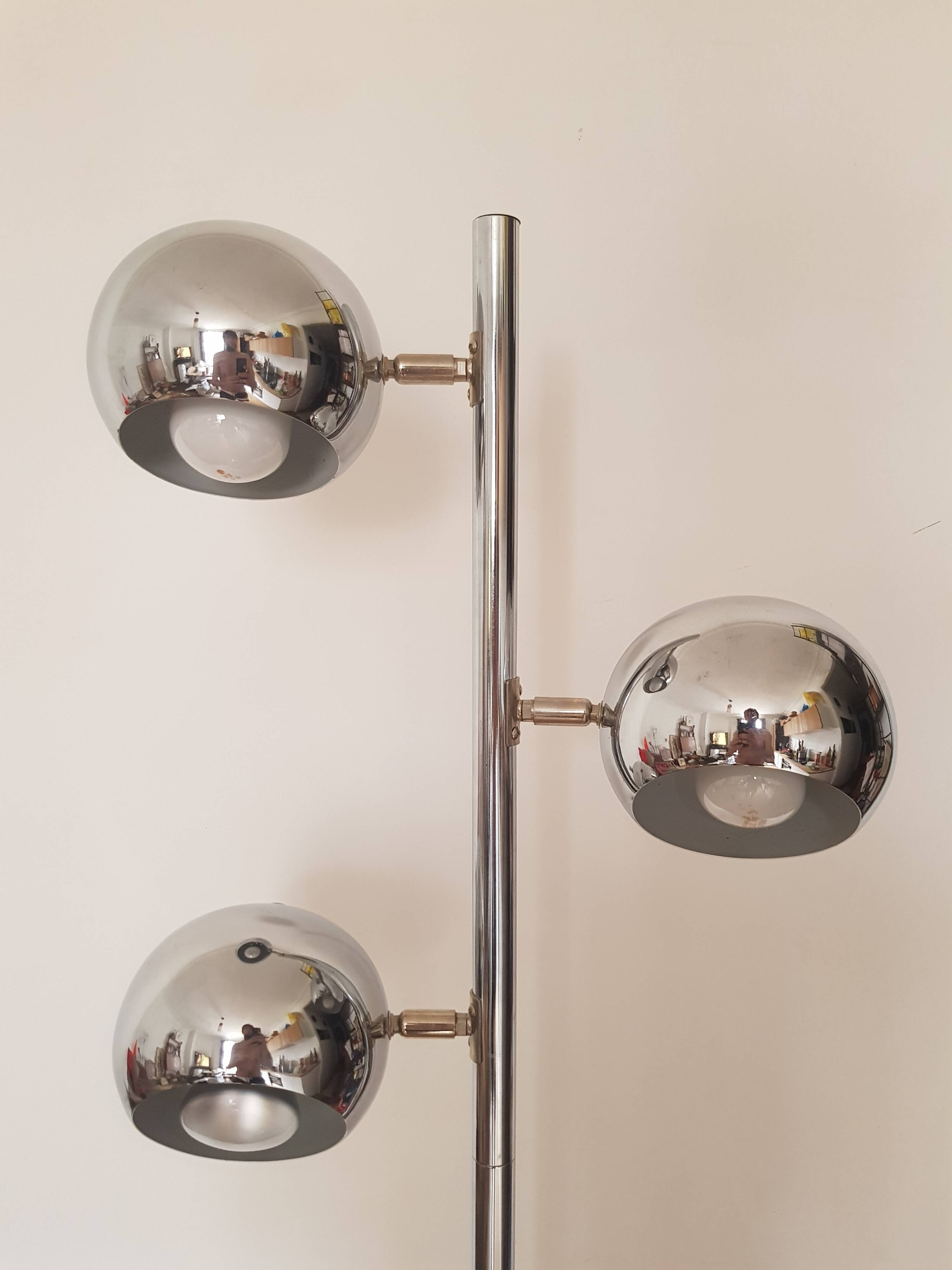 Vintage floor lamp with 3 globes