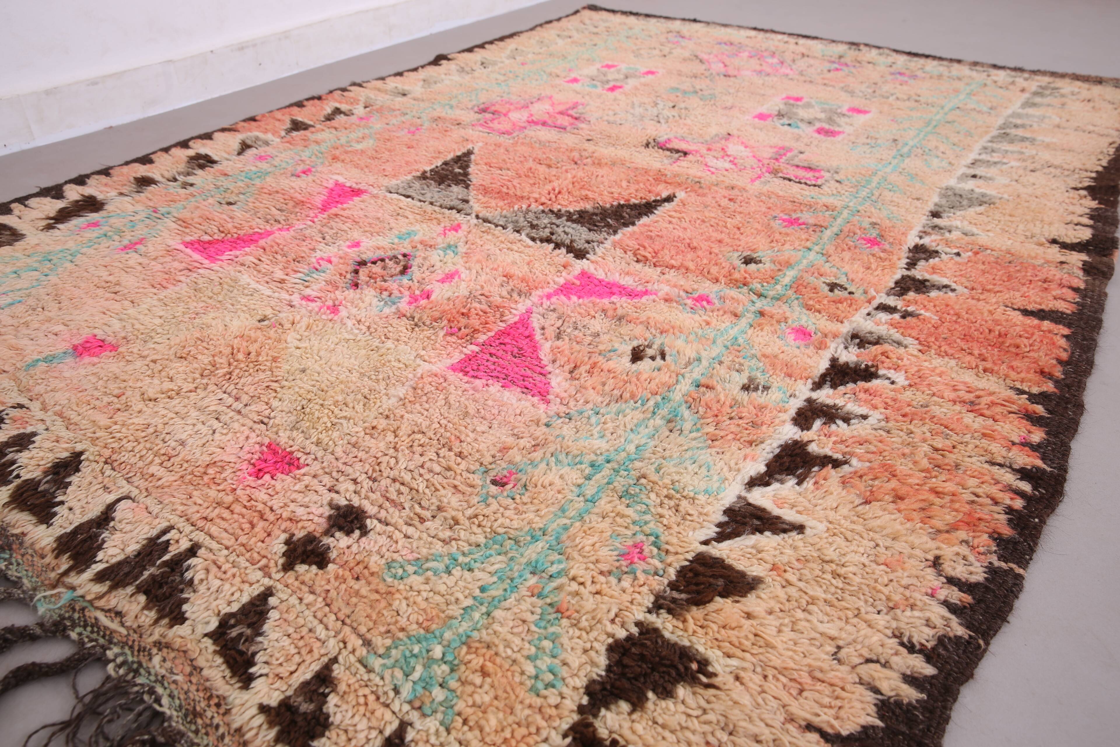 Pink vintage handmade moroccan rug 152 x 231 cm - Berber Wool Rug Antique