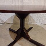 Vintage round dining table, model 522 by Gianfranco Frattini by Bernini