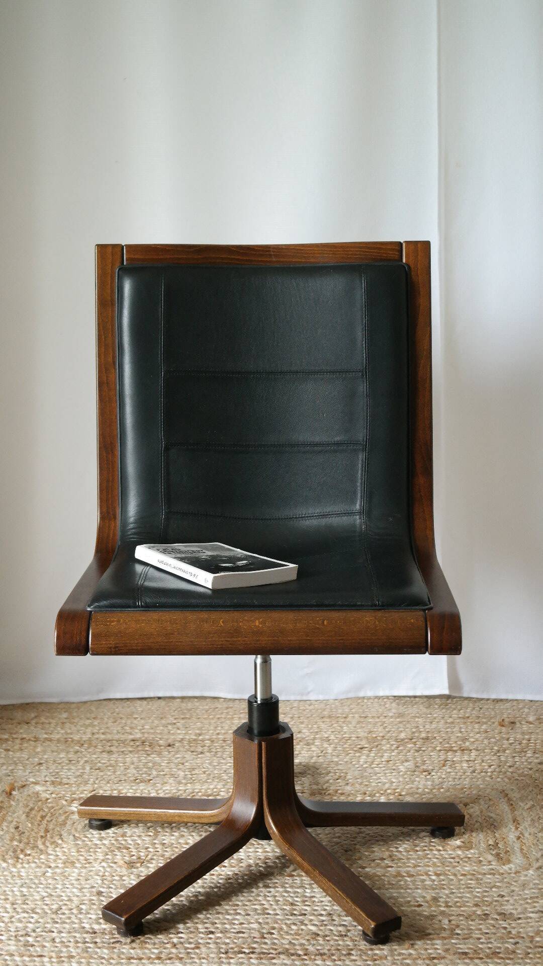 Cofemo vintage office chair