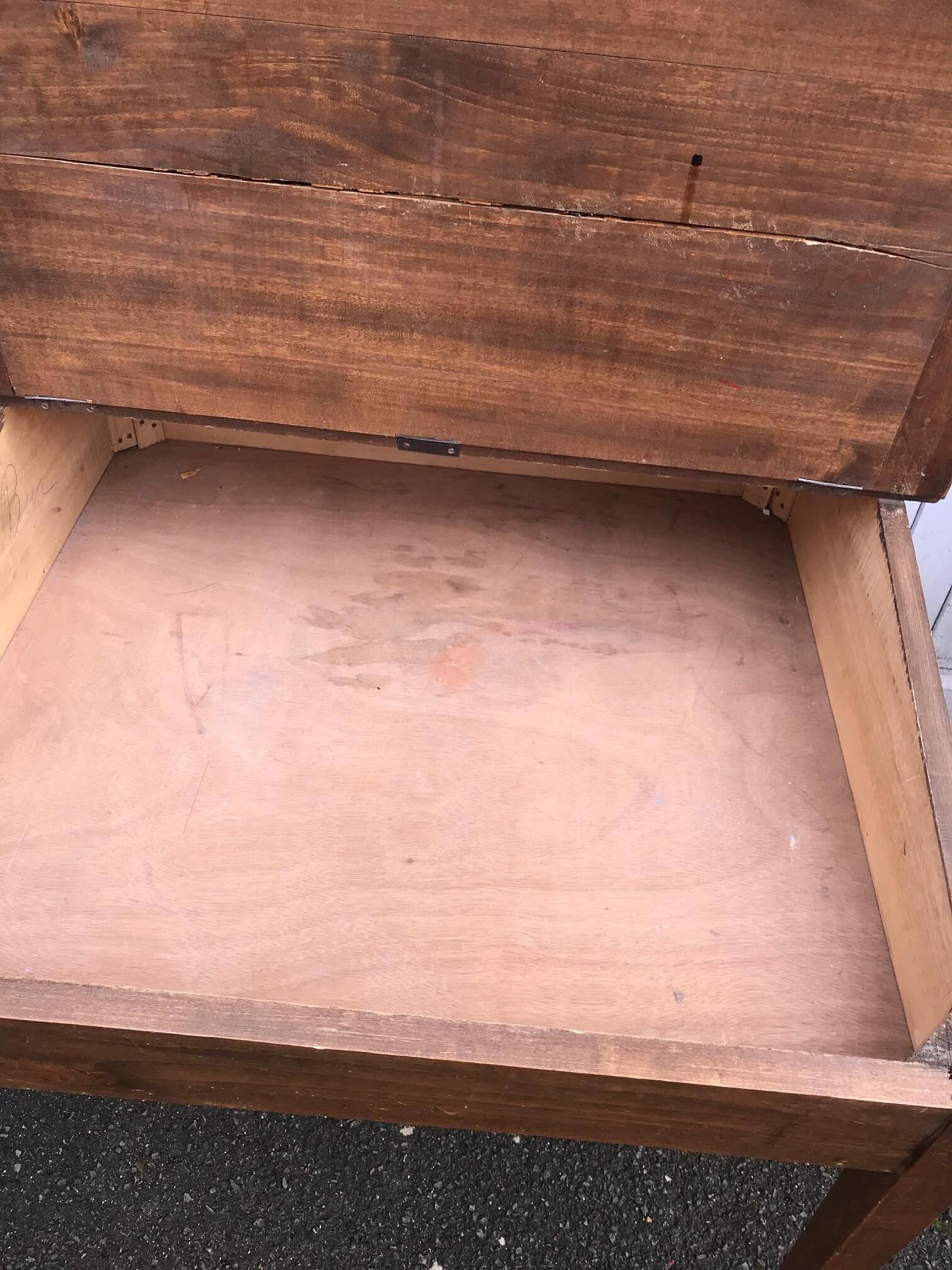 Bureau de pente aide notaire