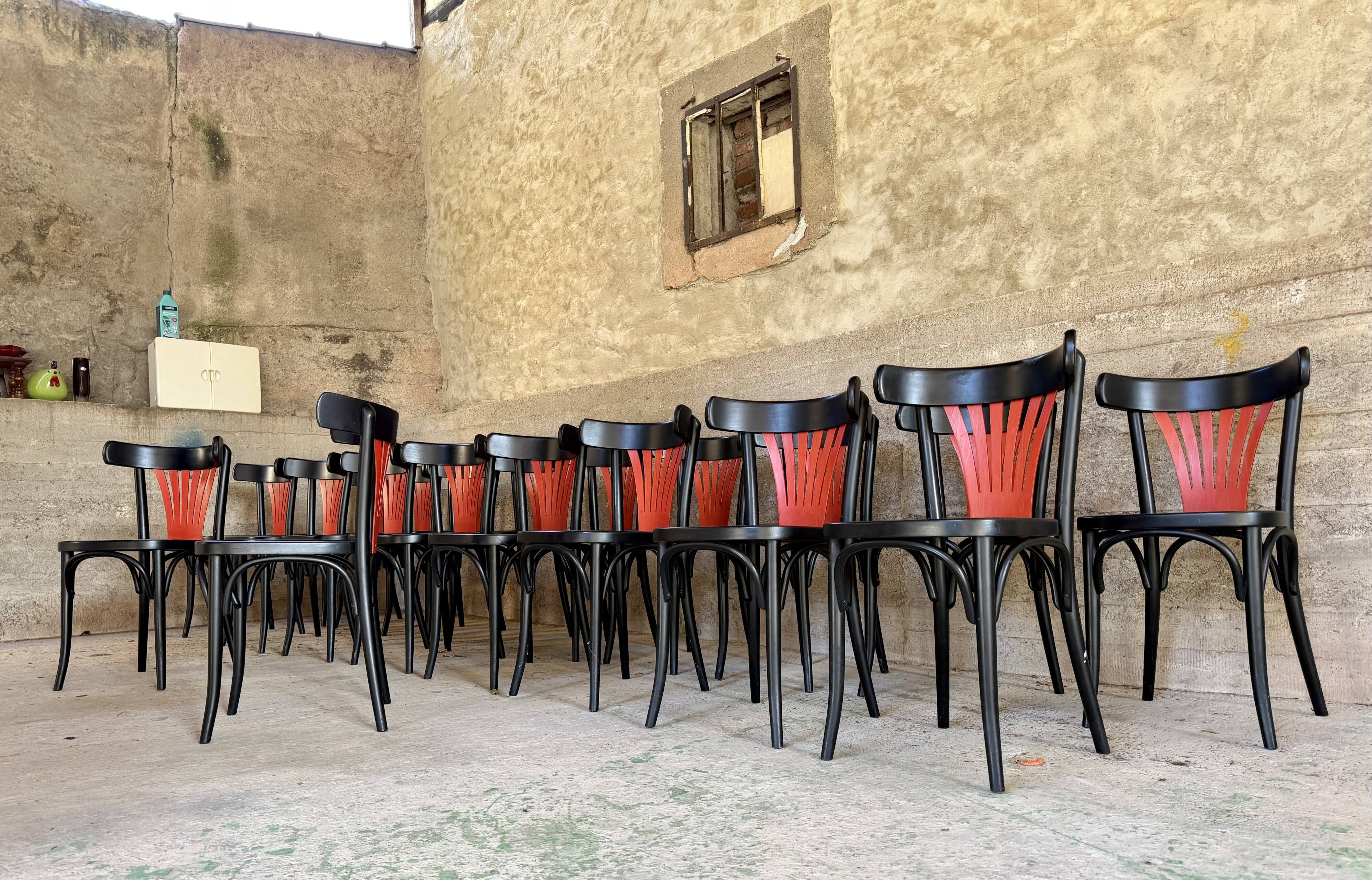 Set of 27 black and red bistro chairs – All wood