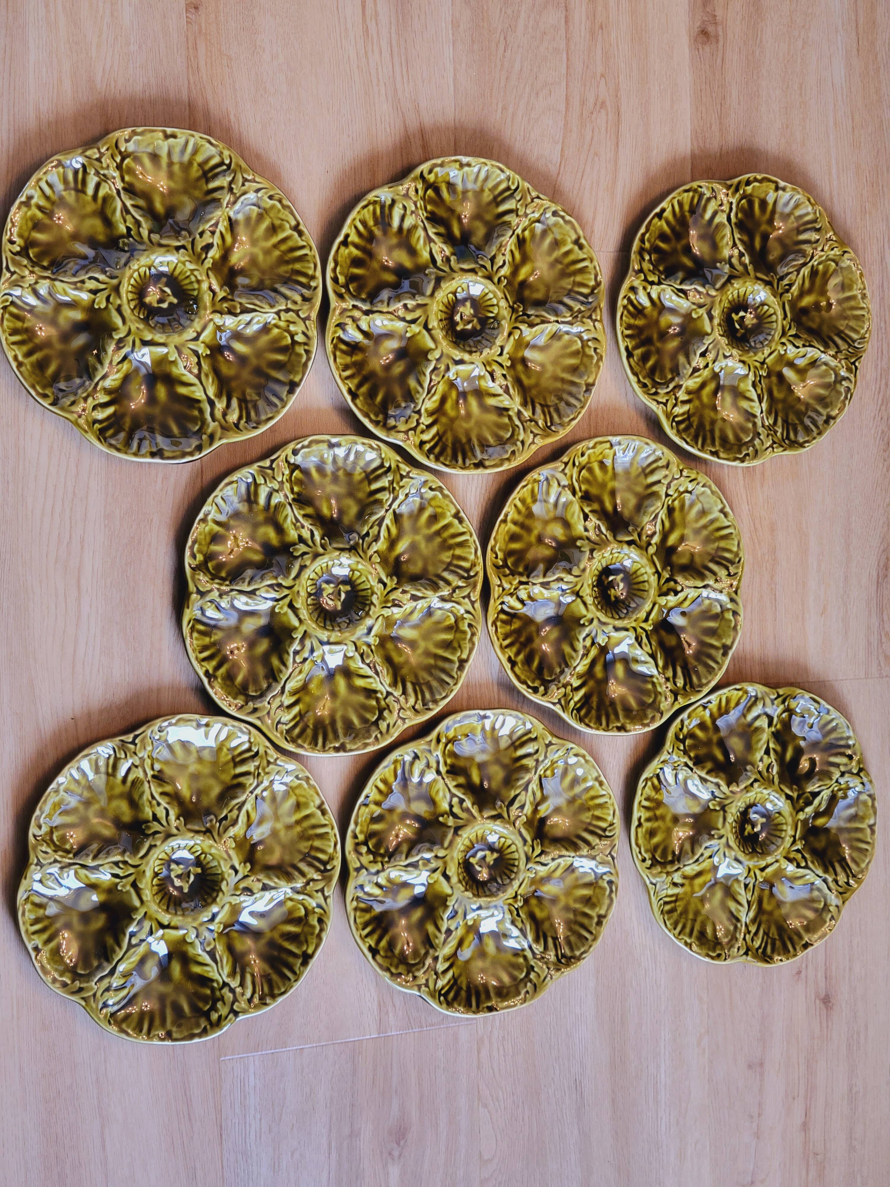 8 oyster plates barbotine Gien green color
