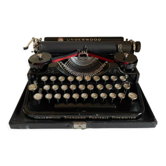 Underwood portable typewriter