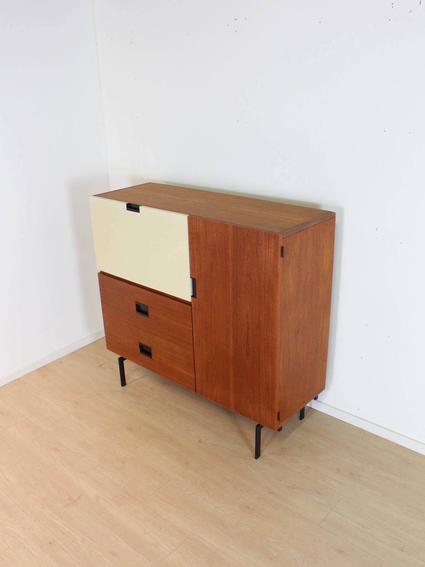 Cabinet model CU01 – Cees Braakman, Pastoe
