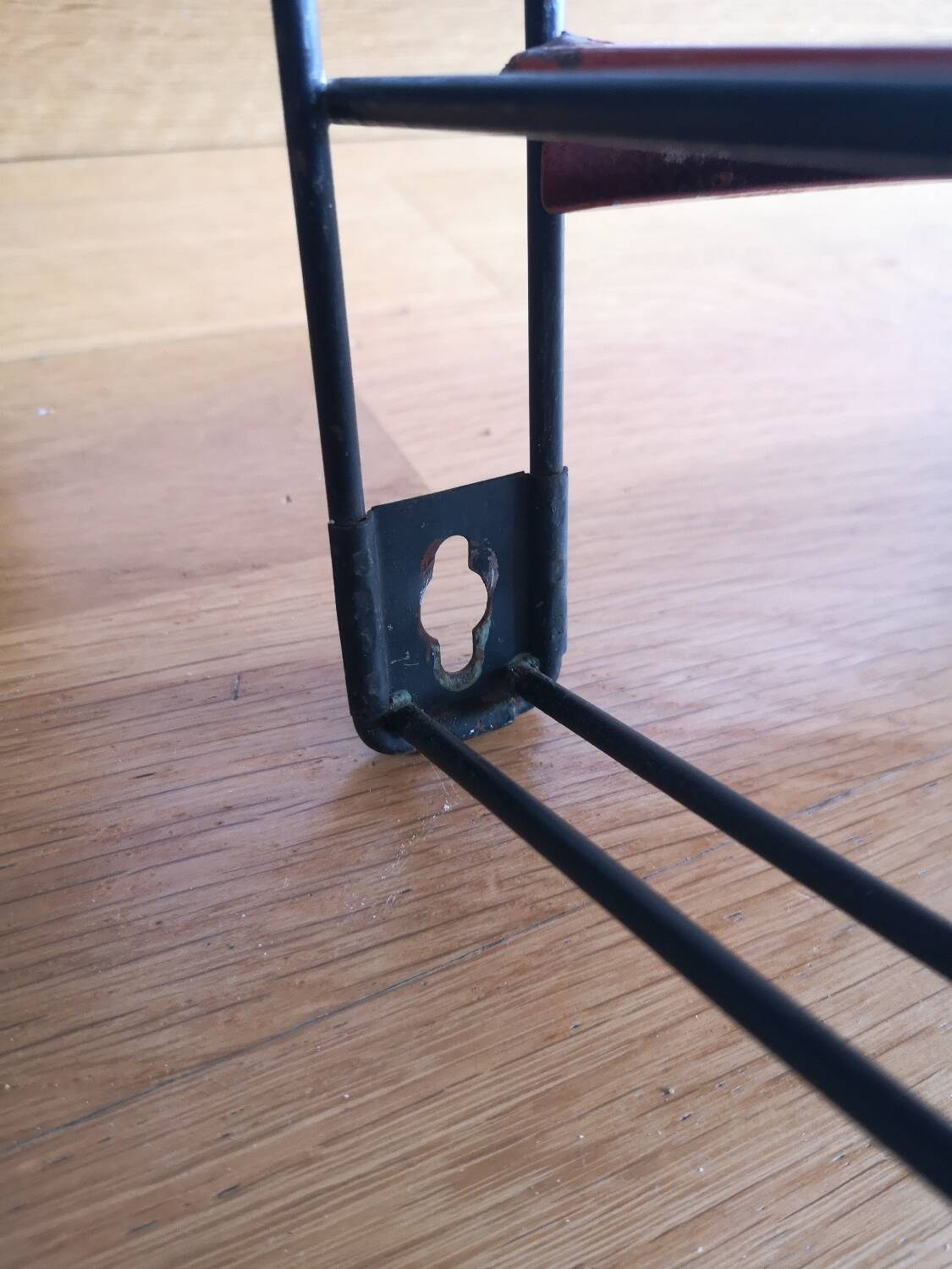 Tomado Holland vintage string wall shelf blue, white, red