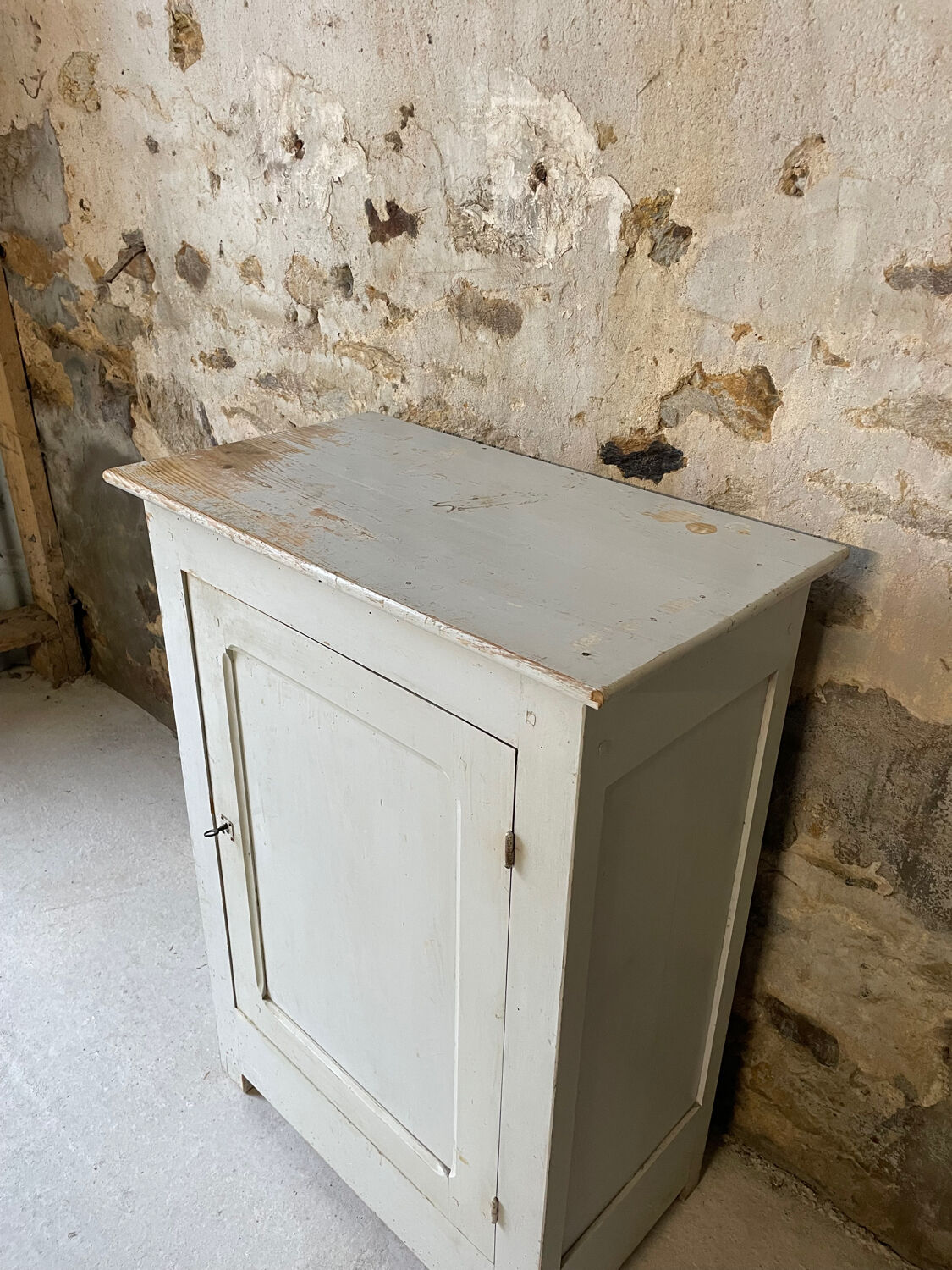 Small antique white patinated buffet