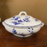 Tournai Porcelain Soup Tureen, Boch Frères, Fly Decor