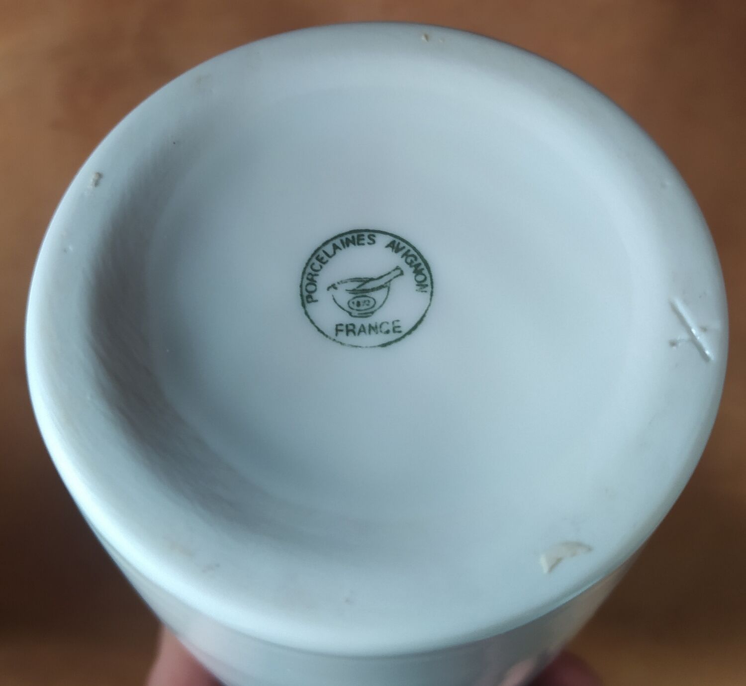 Avignon porcelain bottle