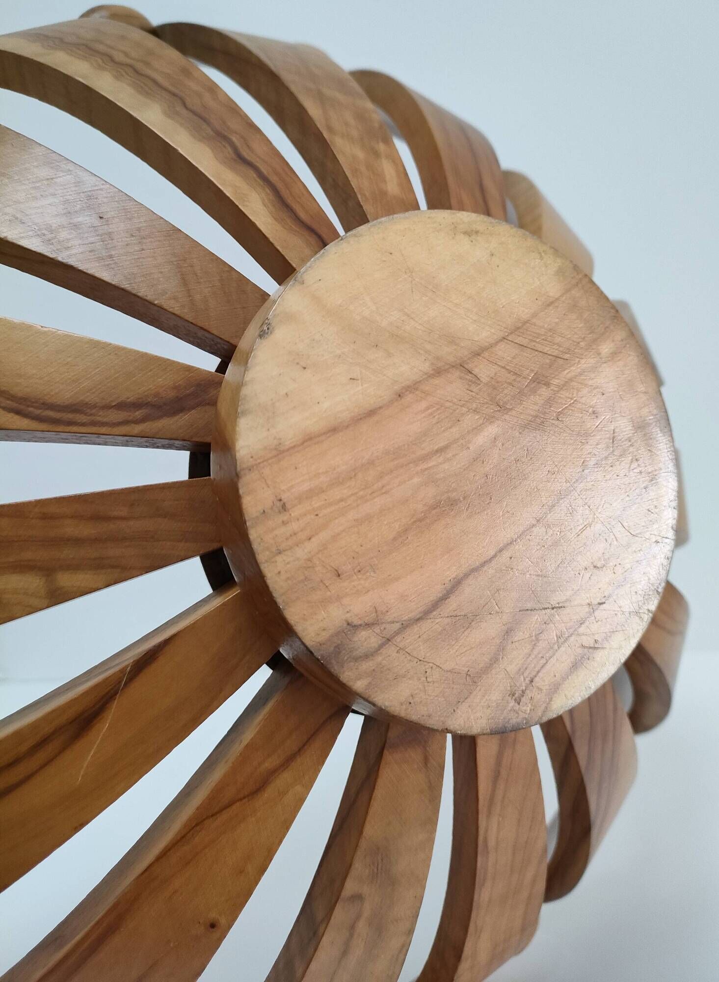Fruit cup in olive wood vintage design