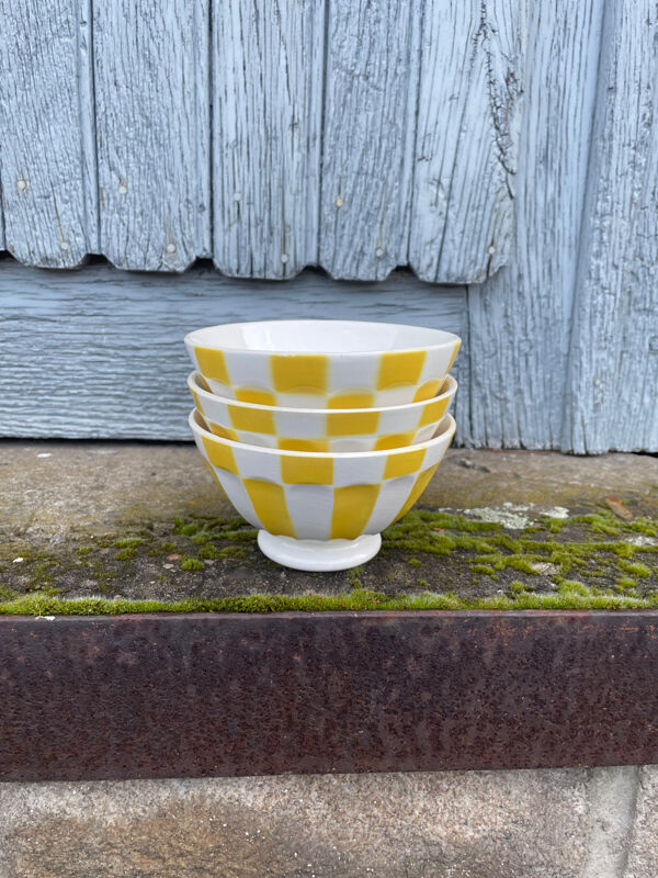 Trois grand bol jaune ancien signé digoin france n° 9613