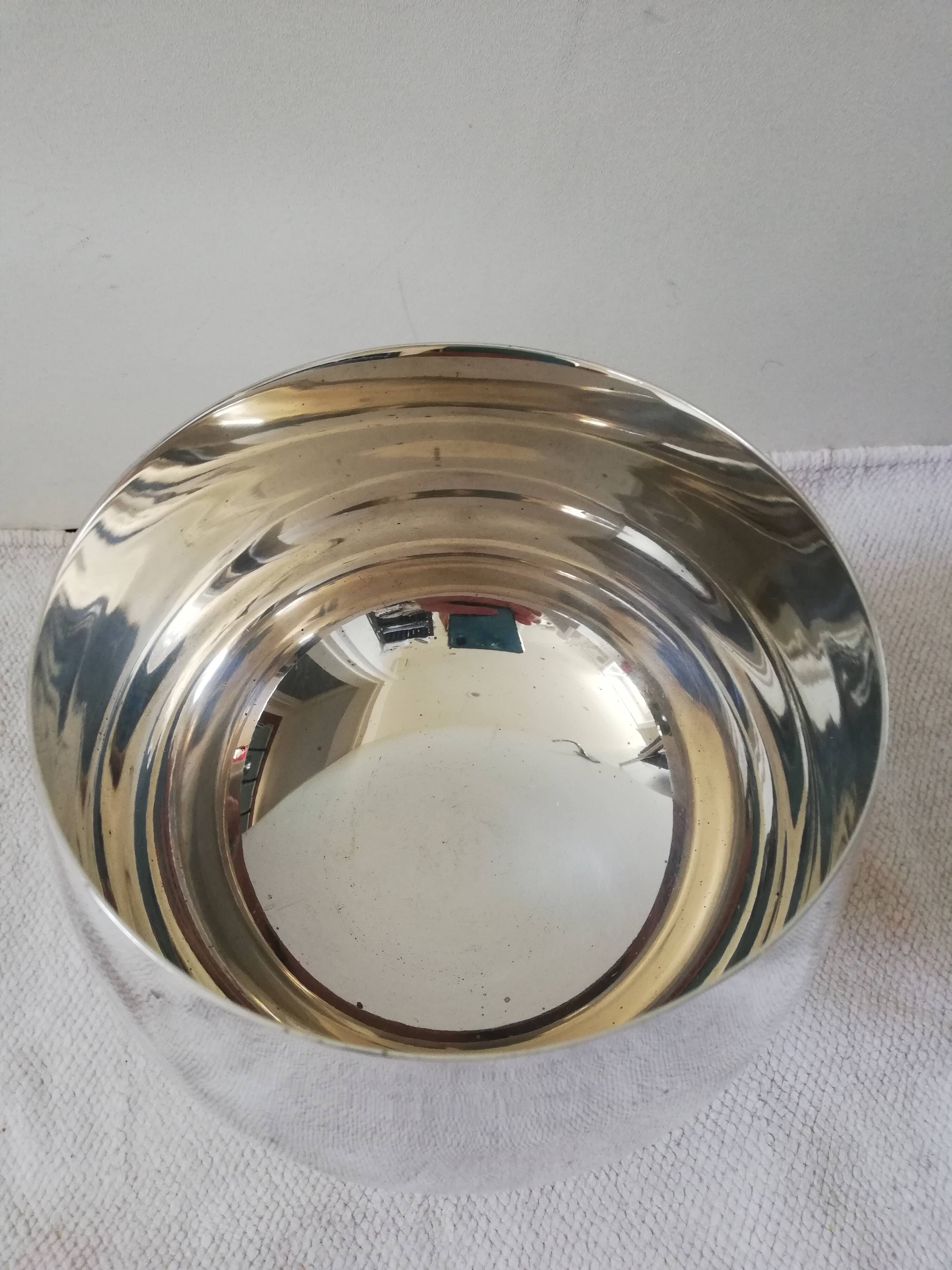 Silver metal cut
