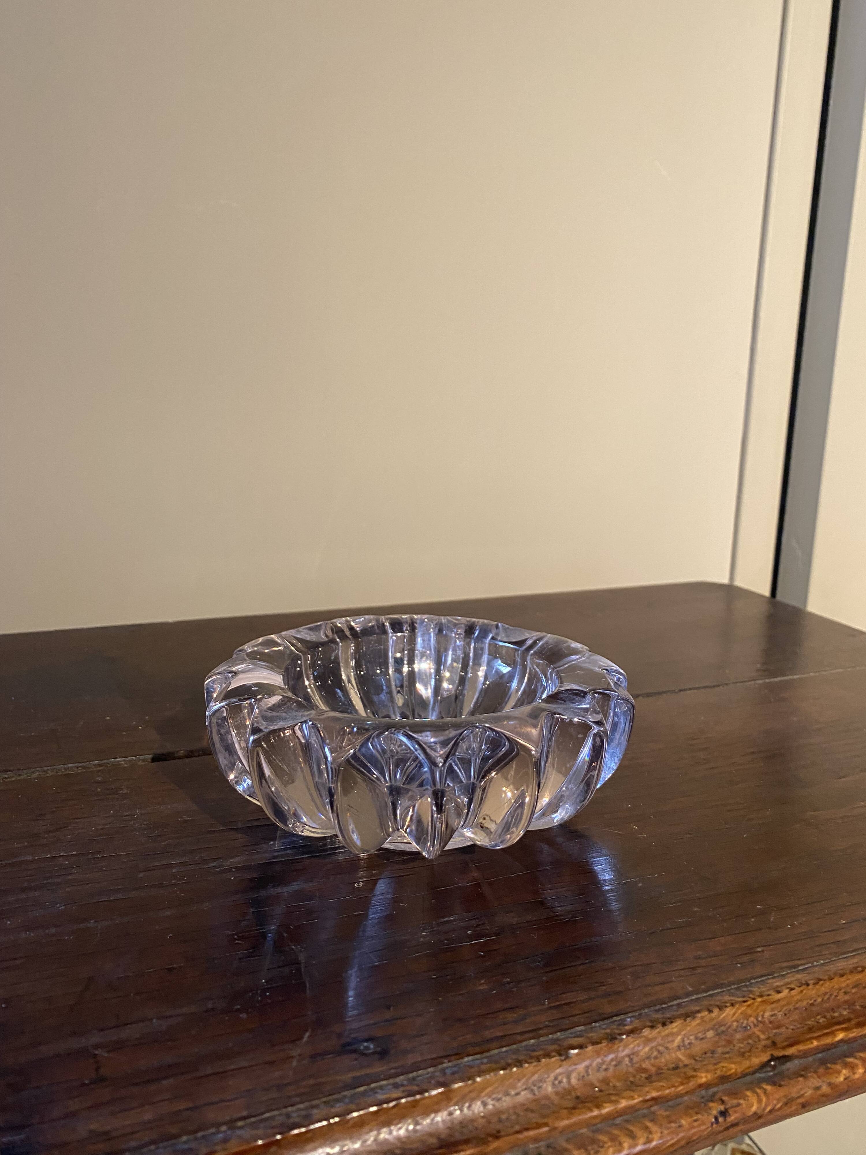 Avesn cut crystal ashtray