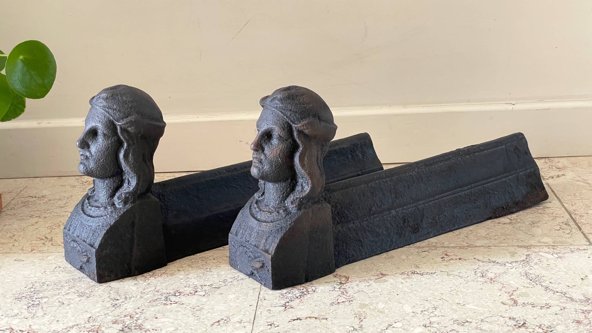 Chenets antique cast iron vintage