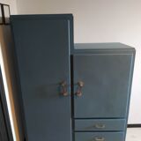 Armoire asymetrique bleu vintage