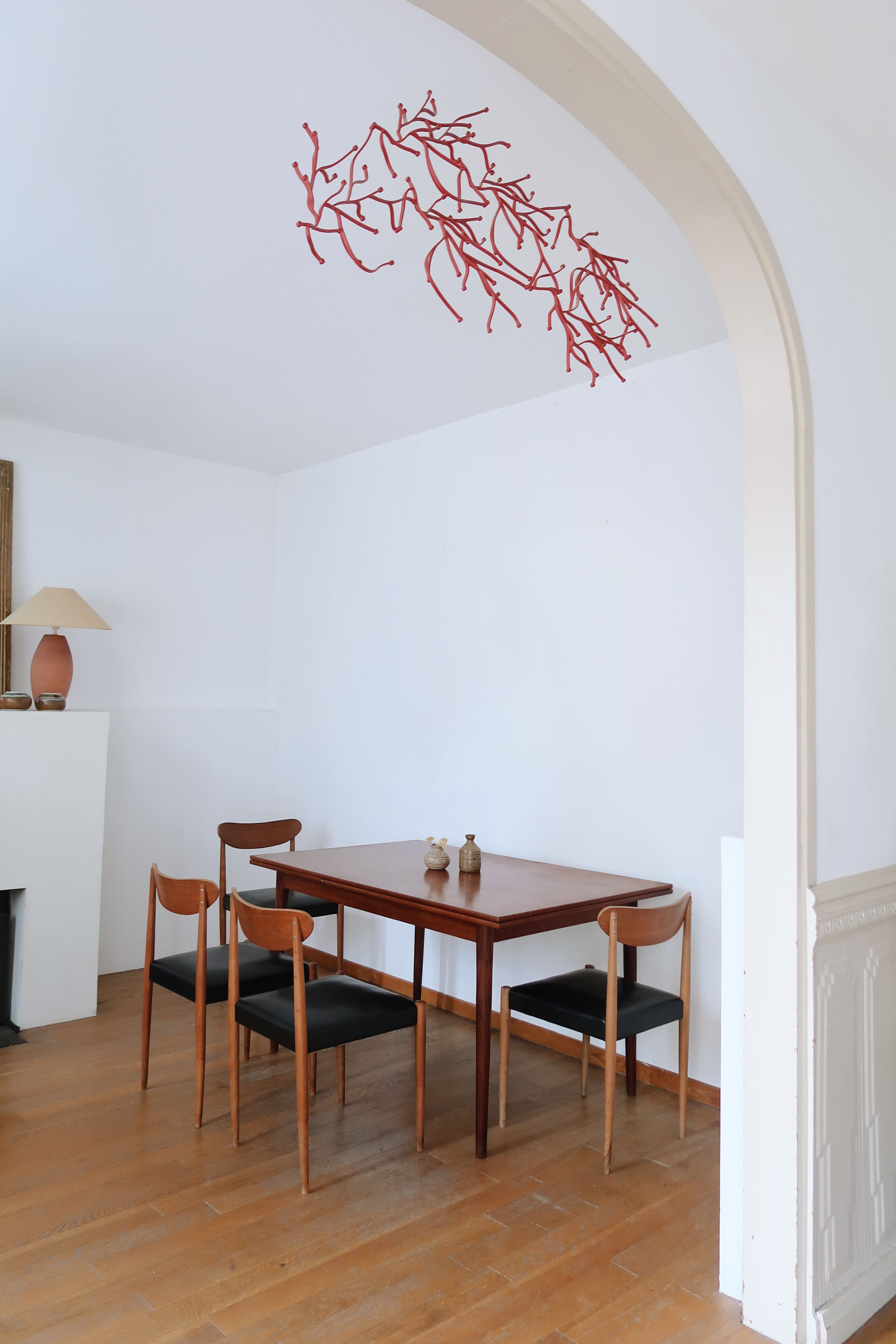 4 Scandinavian chairs skaï black