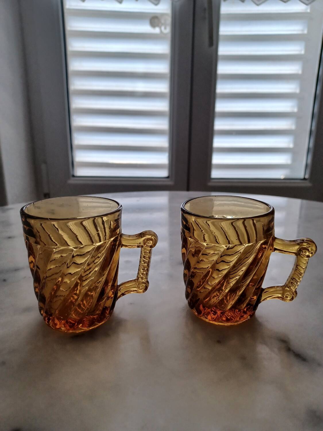 Duo de verres ambrés Vintage
