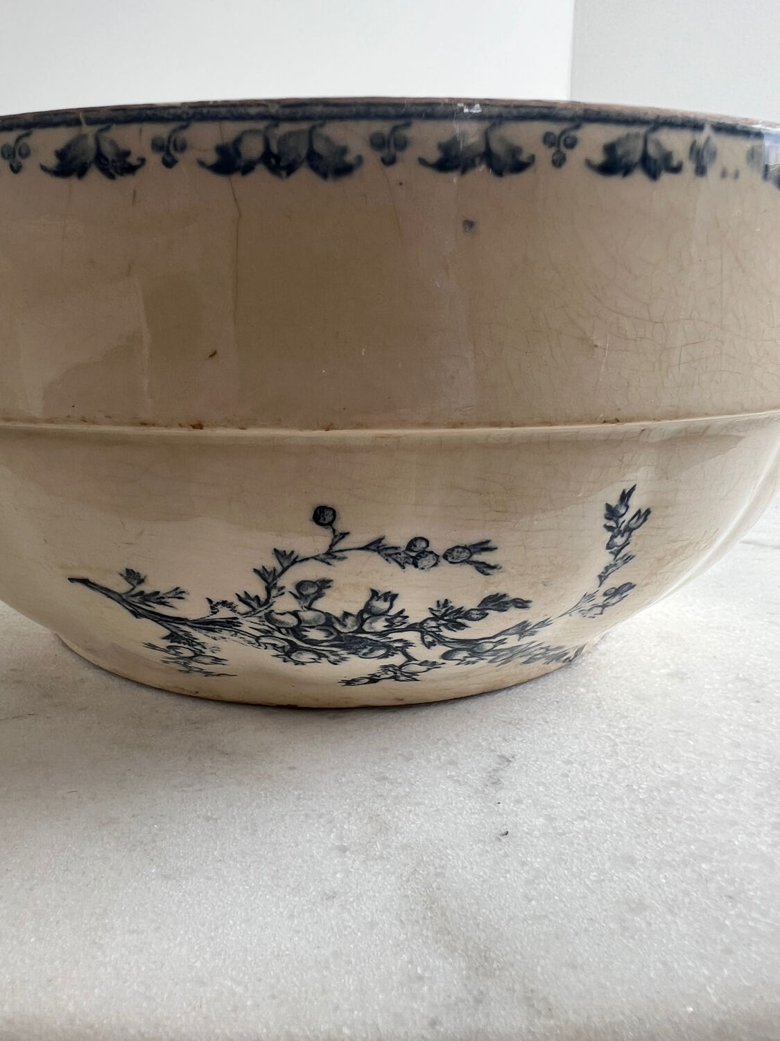 Large Sarreguemines Carmen Salad Bowl