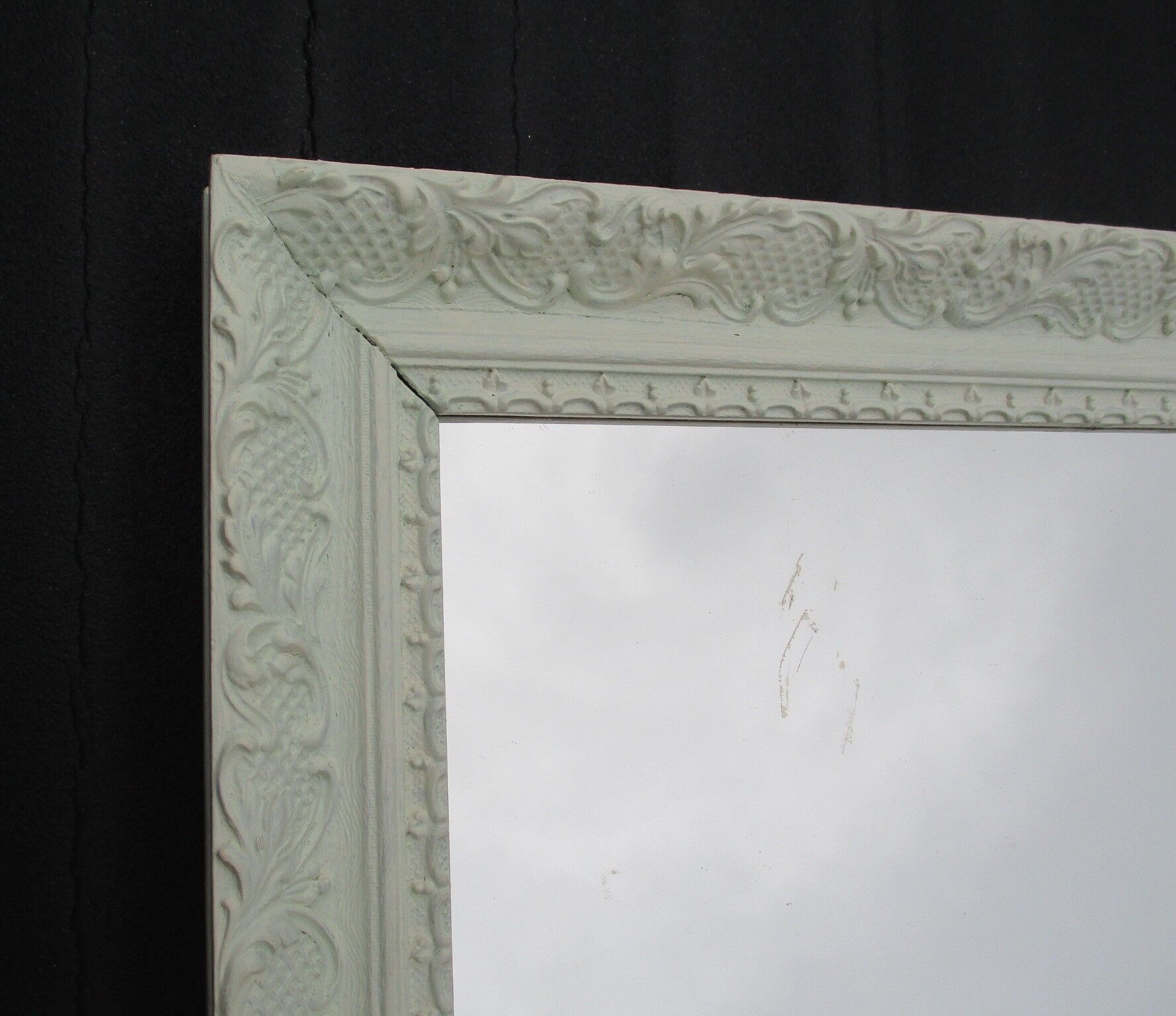 Mirror wood, white celadon