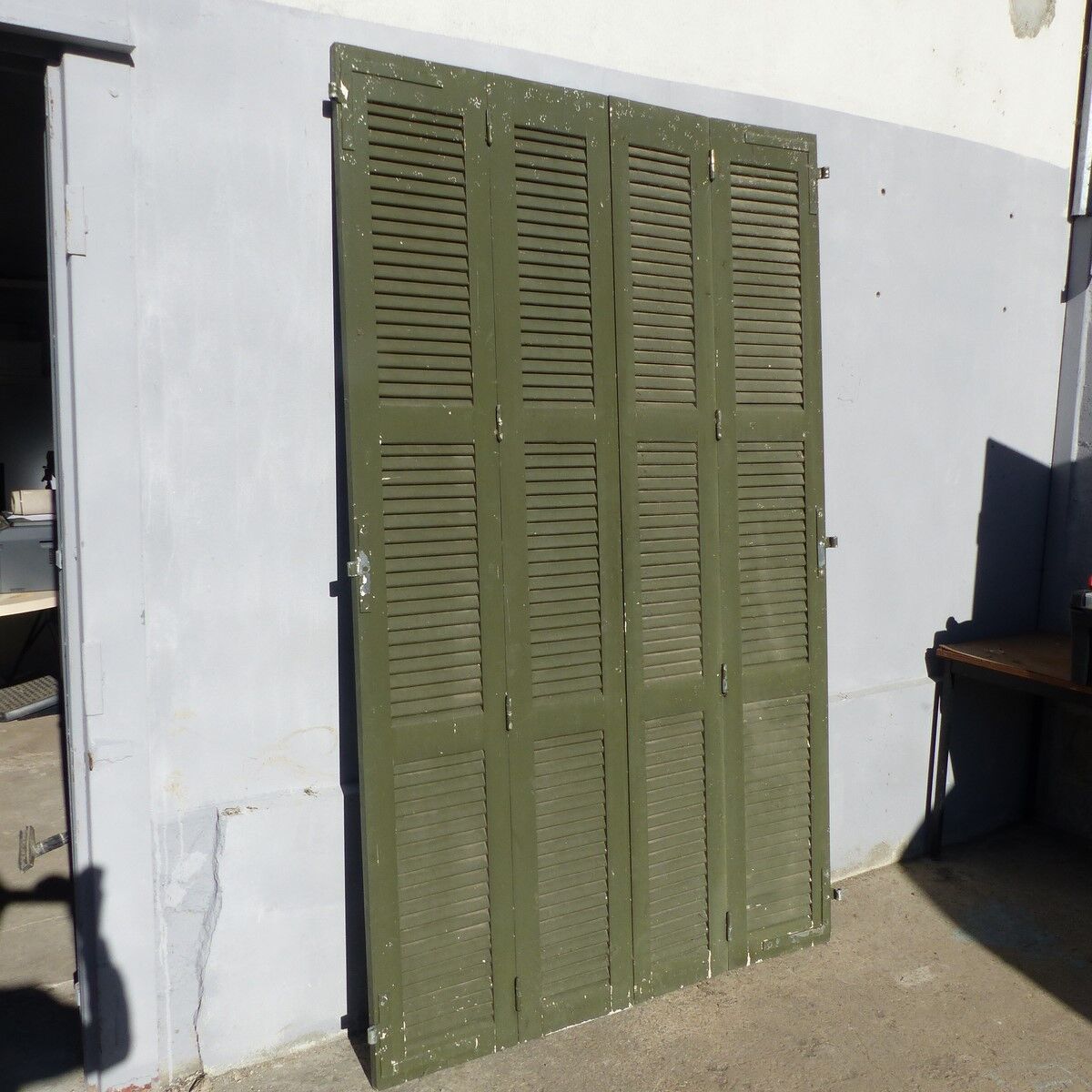 Set of 4 wooden shutters width 140 cm height 228 cm