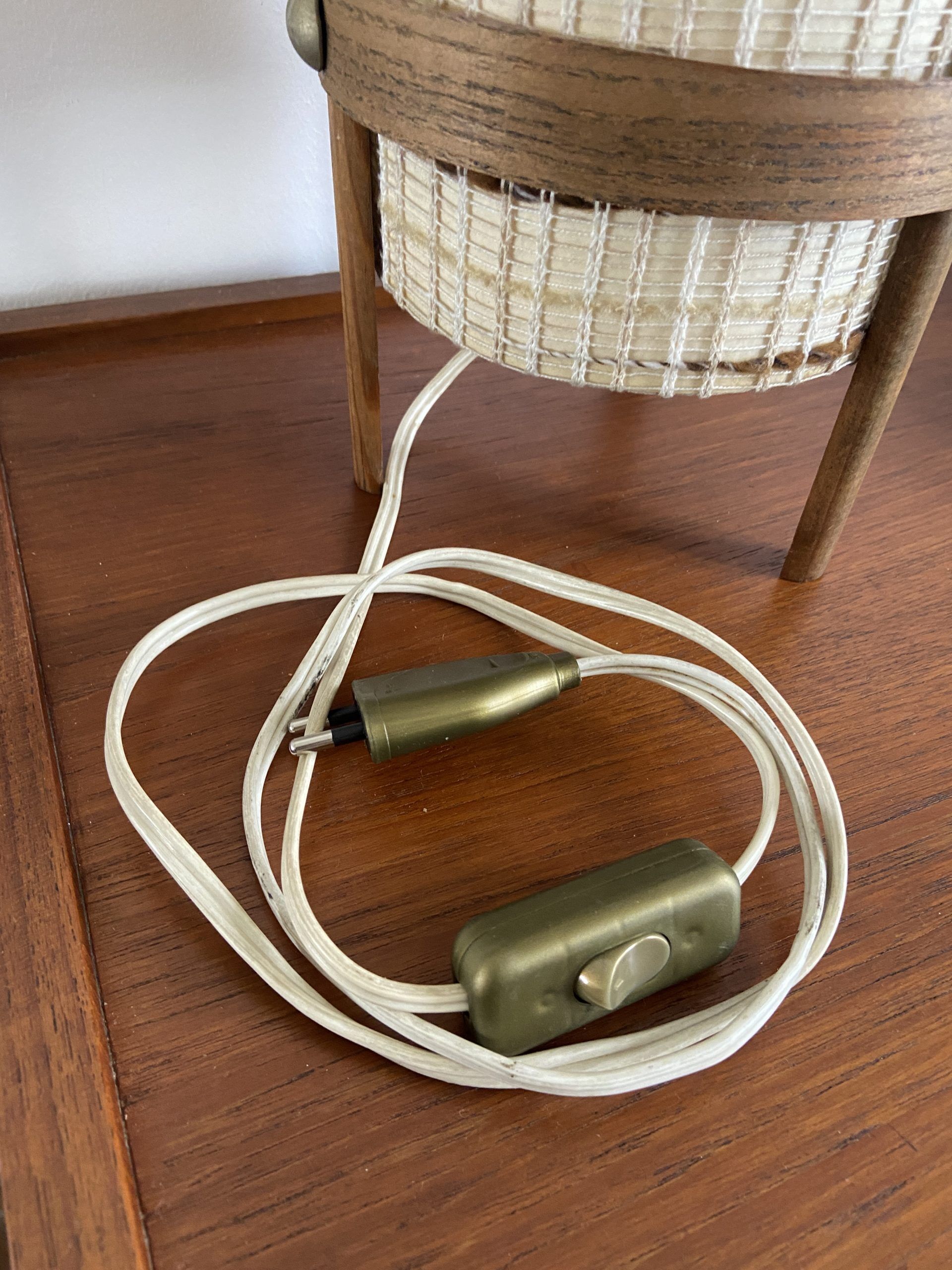 Vintage handcrafted lamp in woven wool and wood veneer