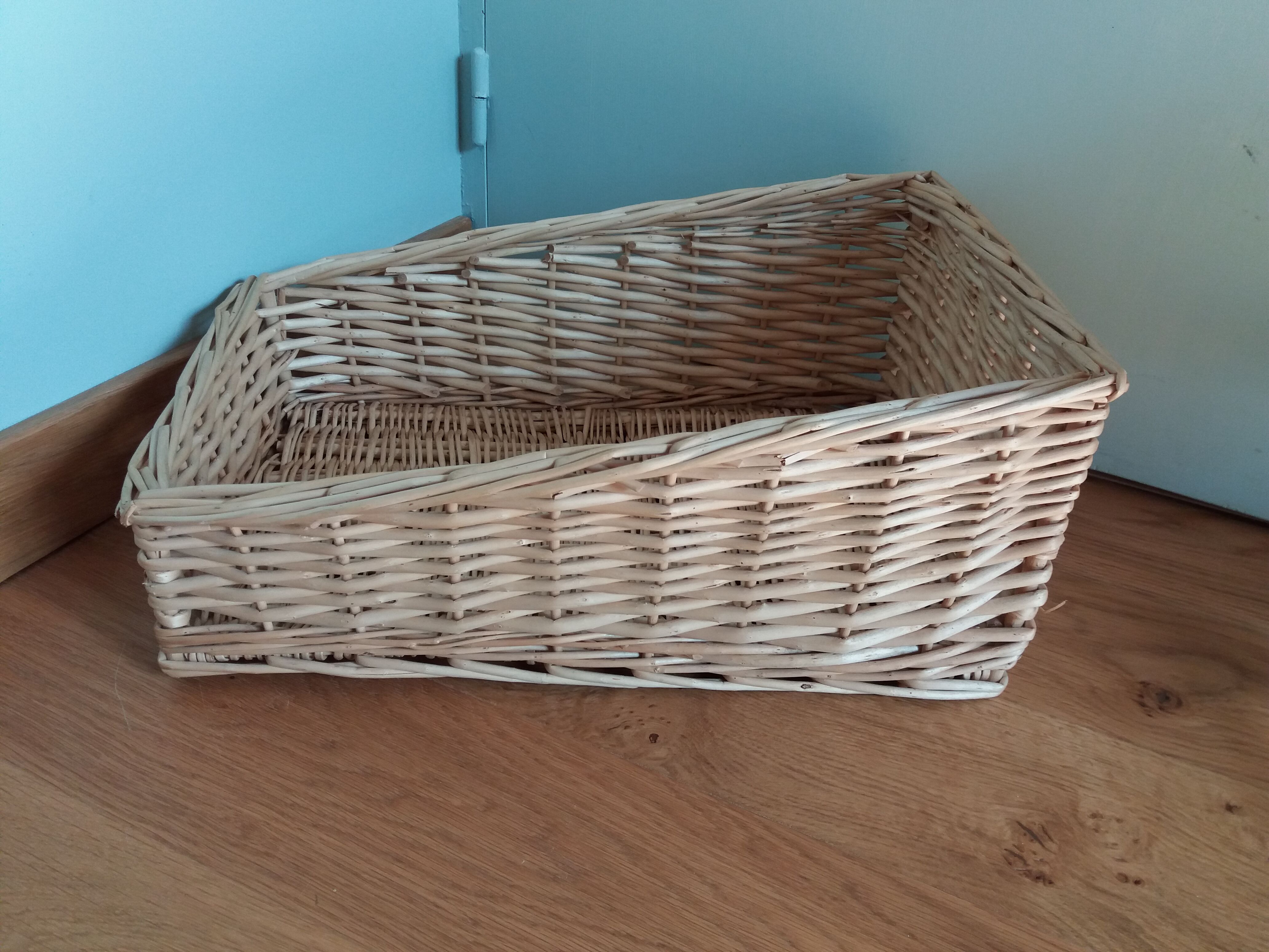 Rectangular wicker basket 48 cm by 31 cm