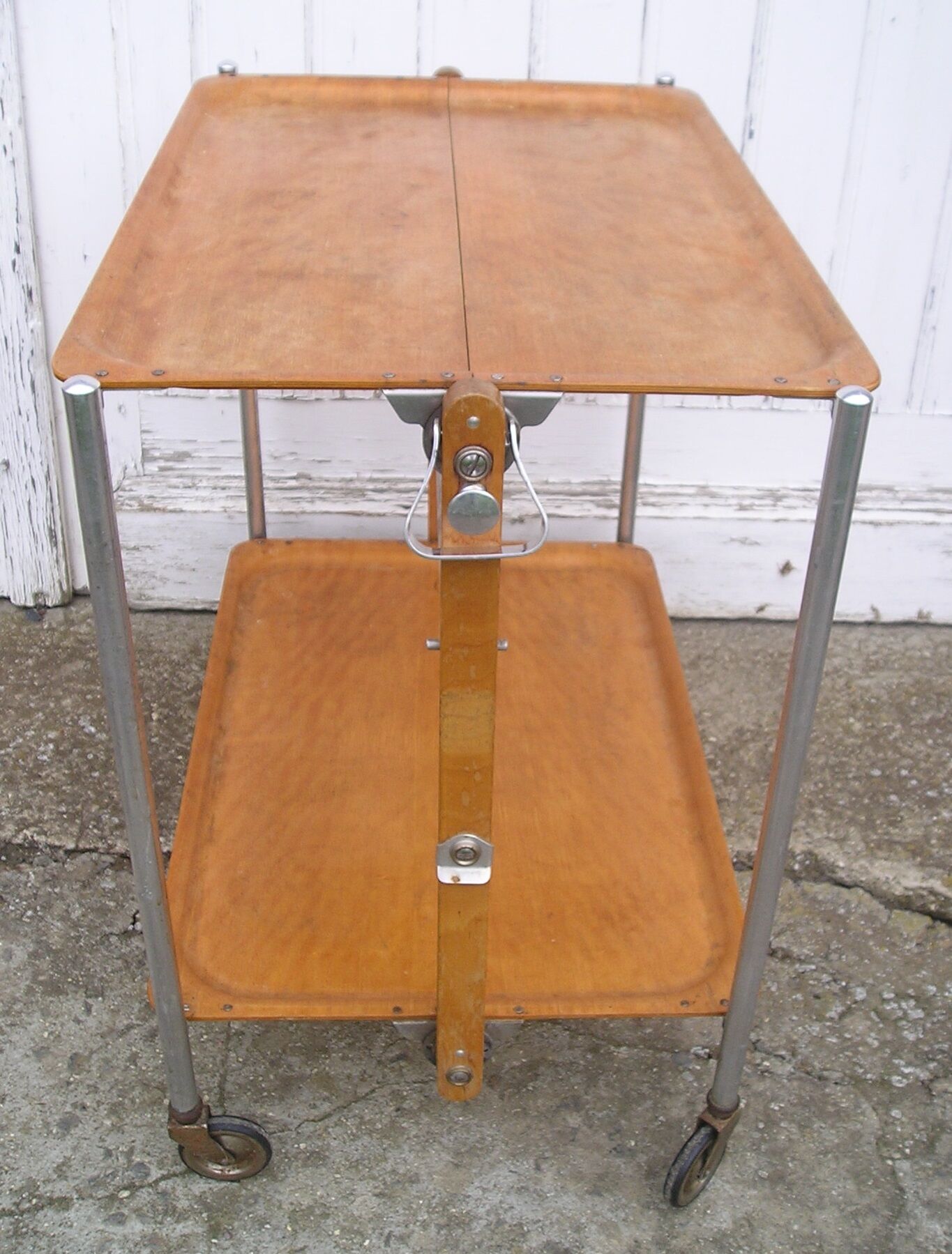 Textable folding serving table 1950