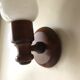Paire d'appliques 1980 bois et opaline