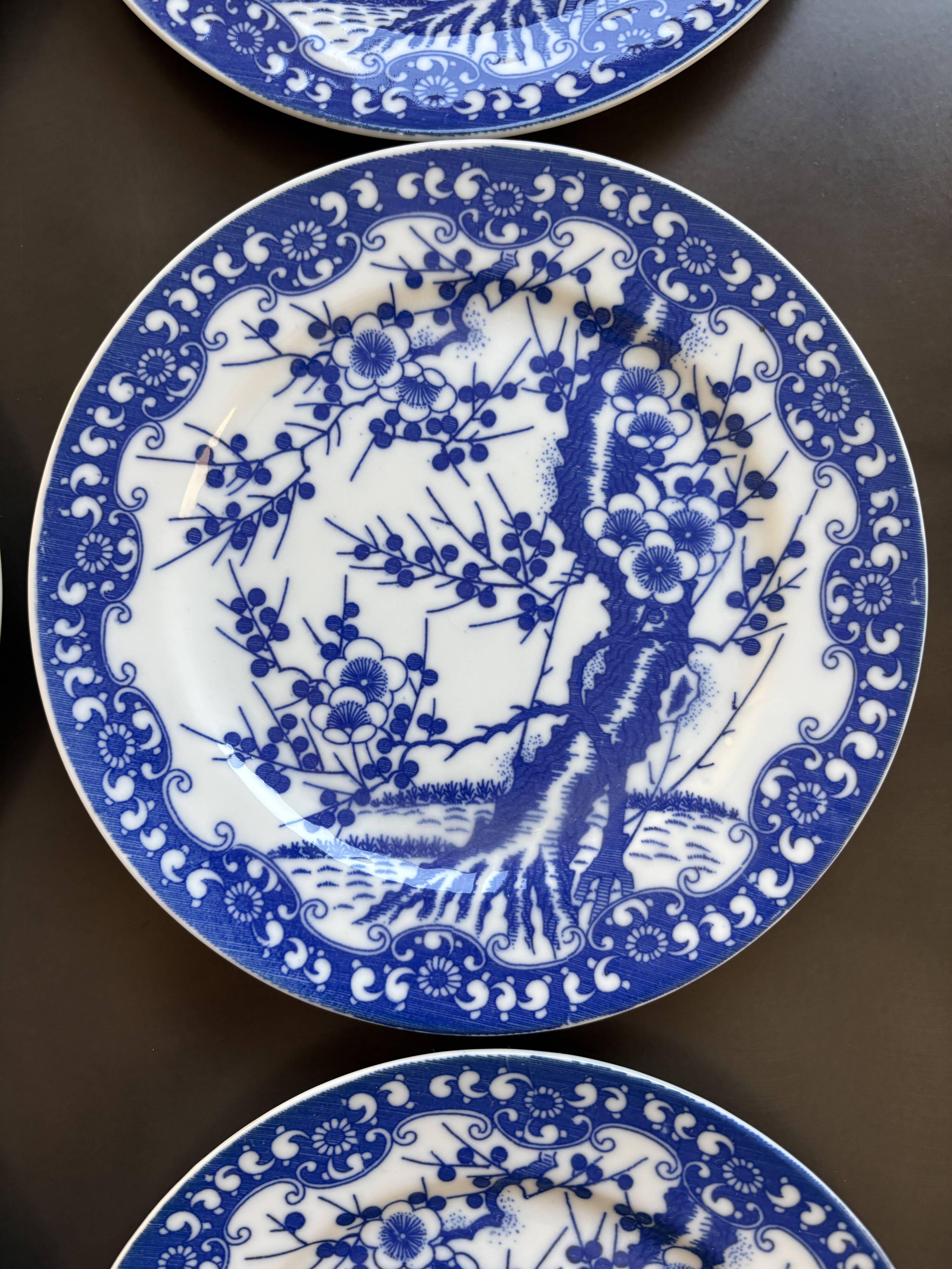 8 dessert plates with Japanese cherry blossom design