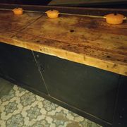 Ancien établi, meuble de métier d'atelier, buffet