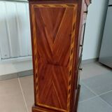 Antique chest of drawers