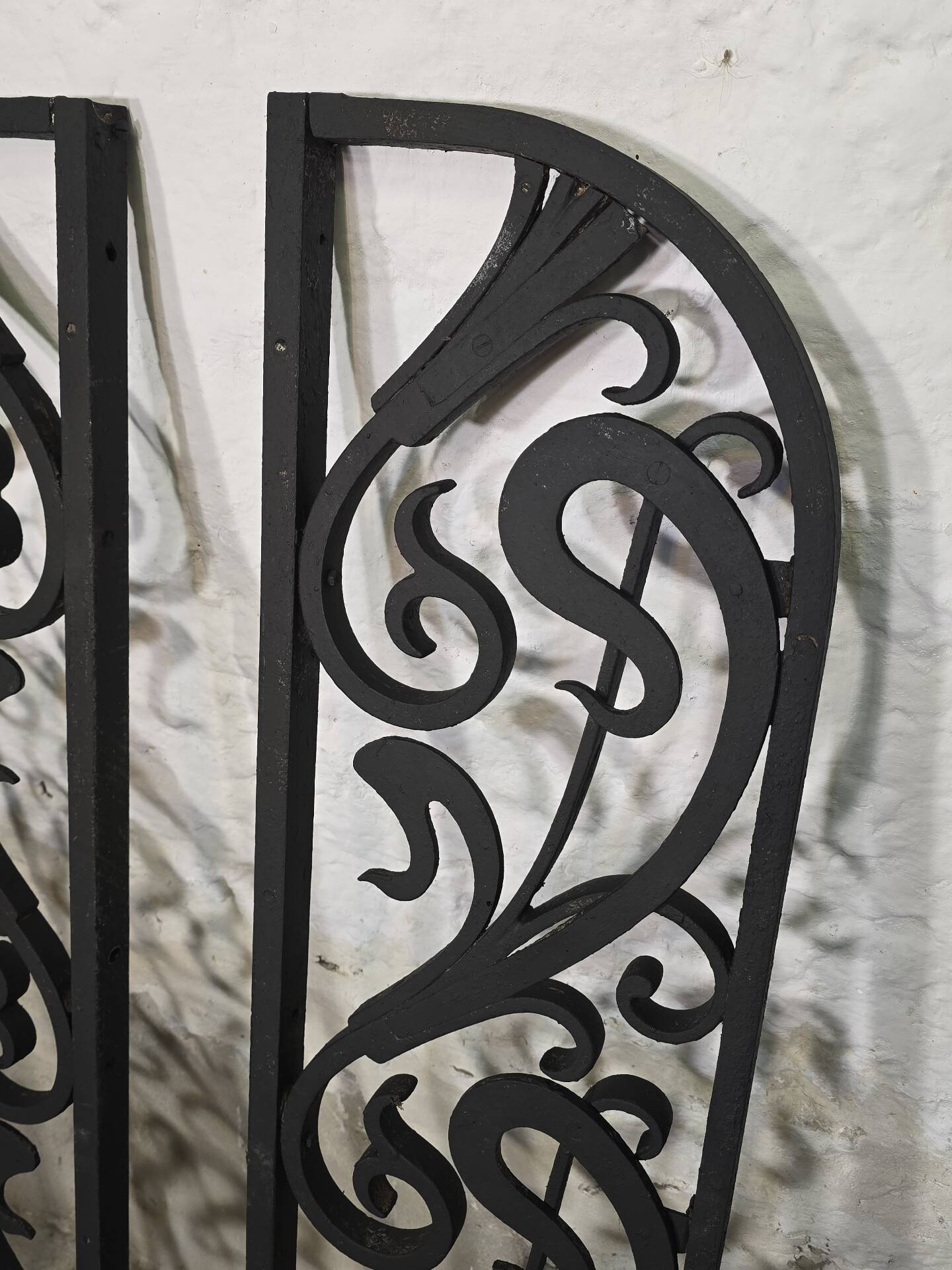Wrought iron grille from the early 20th century Art Deco / Art Nouveau