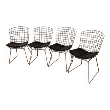4 chairs by Harry Bertoia