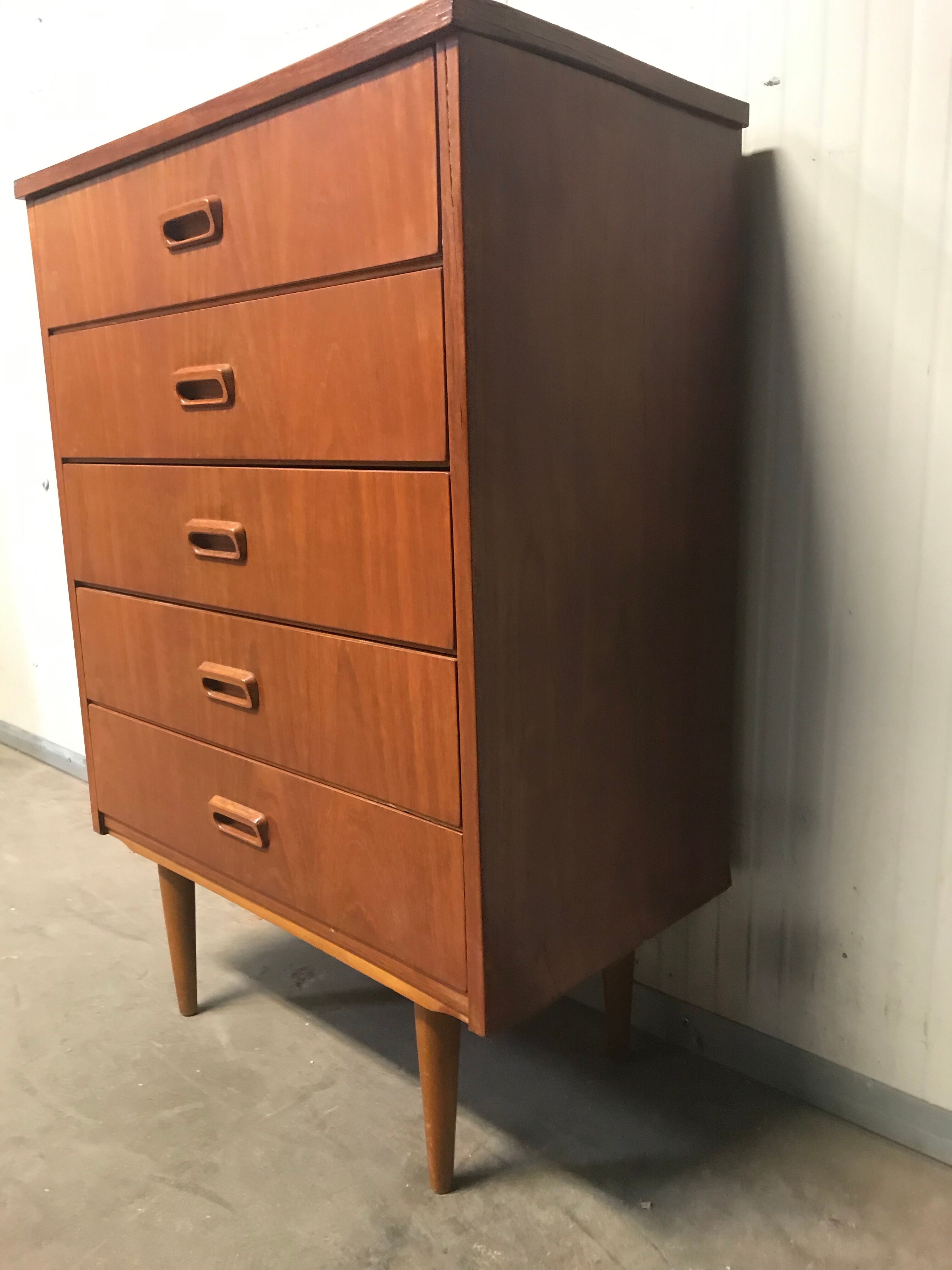 Commode scandinave en teck