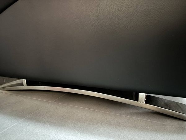 Grand canapé 3P cuir noir Roche Bobois