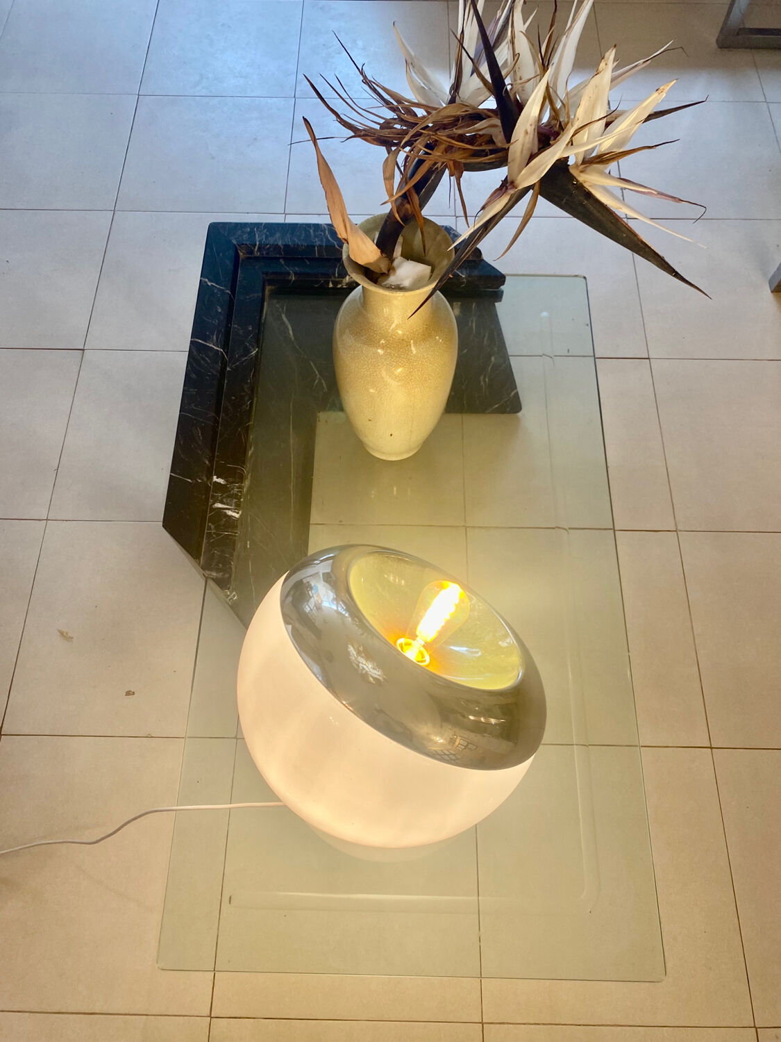 B&B Italia large table in black marble and glass