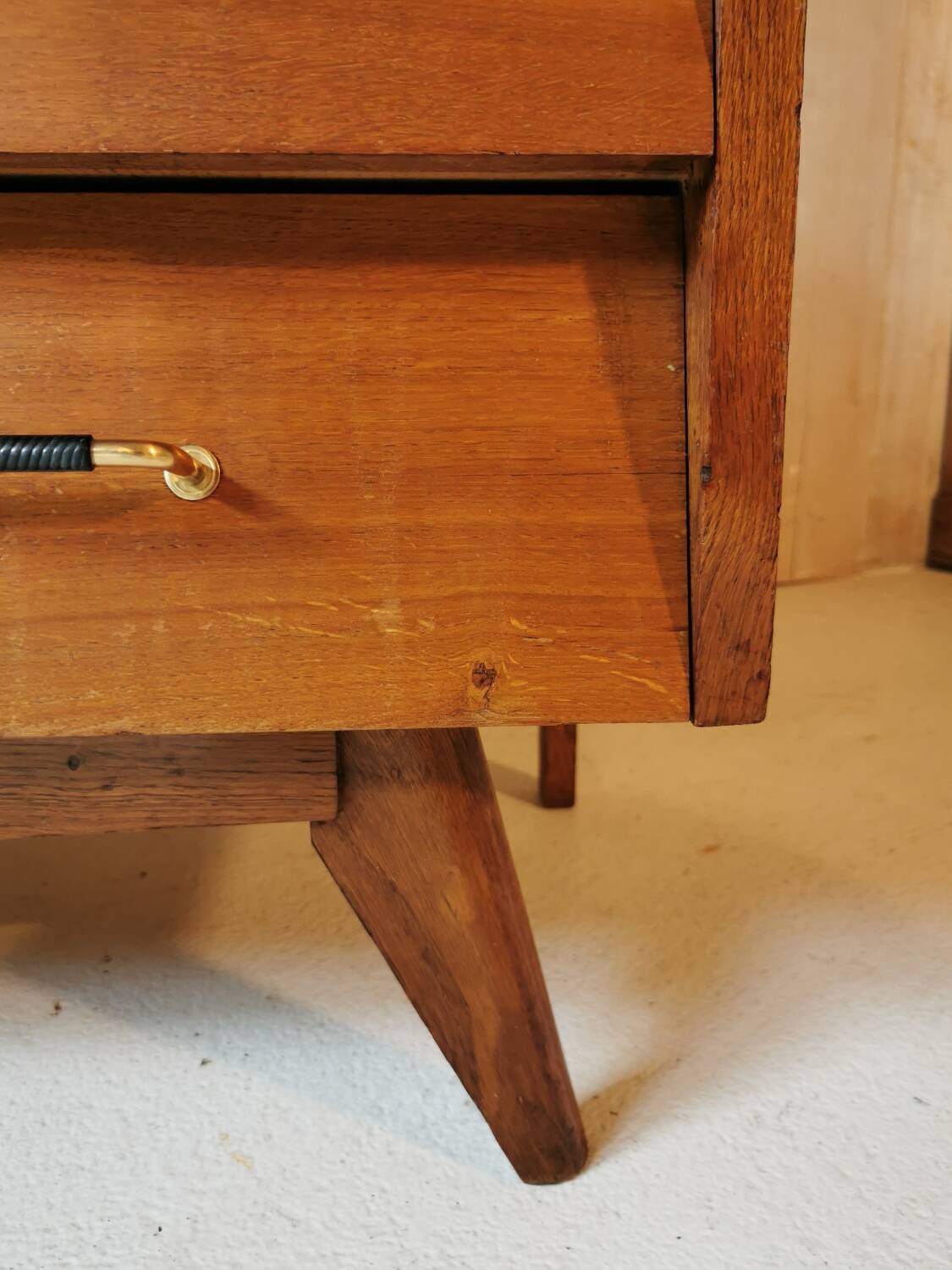 Vintage chest of drawers