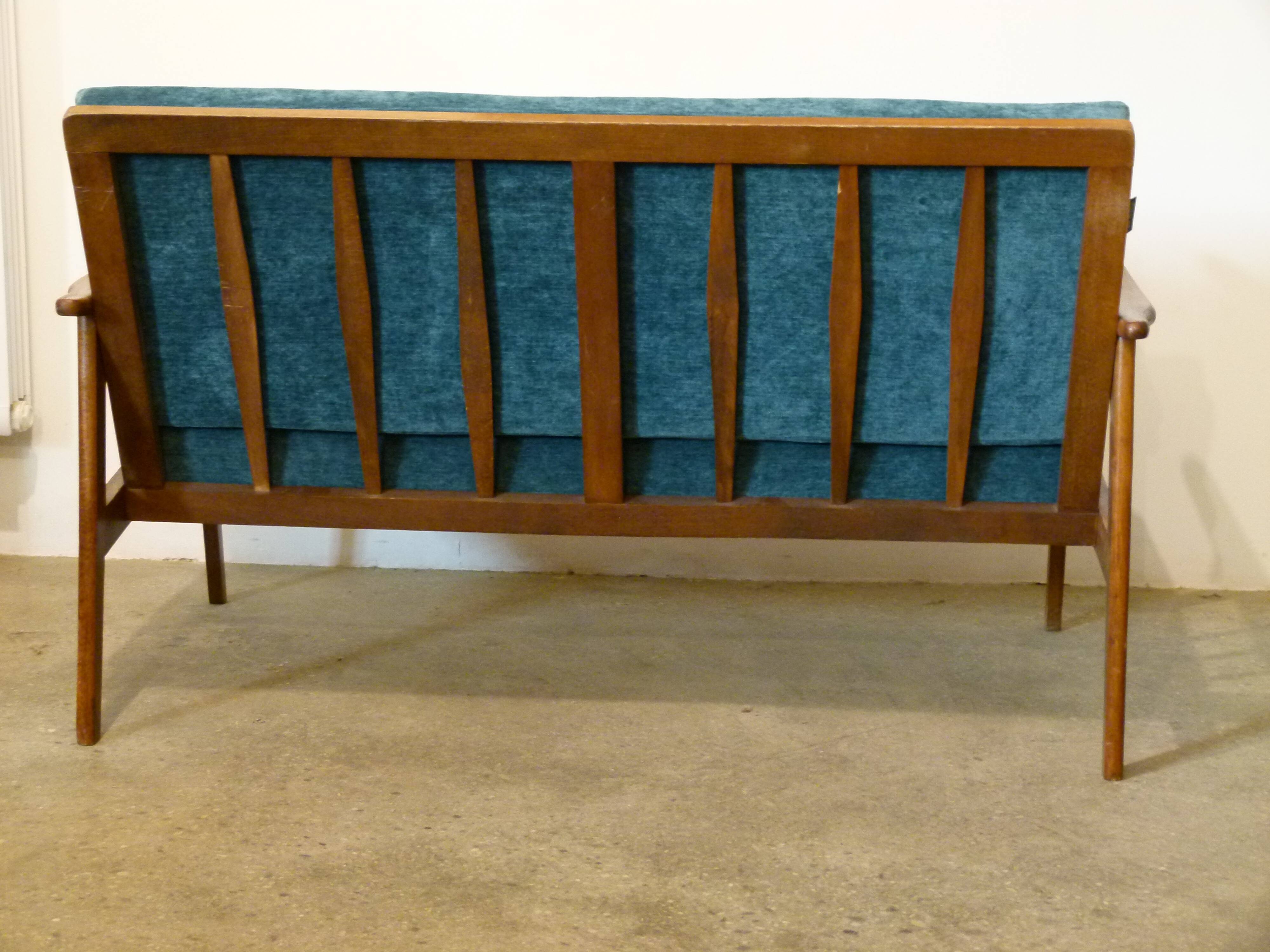 Scandinavian bench year 60