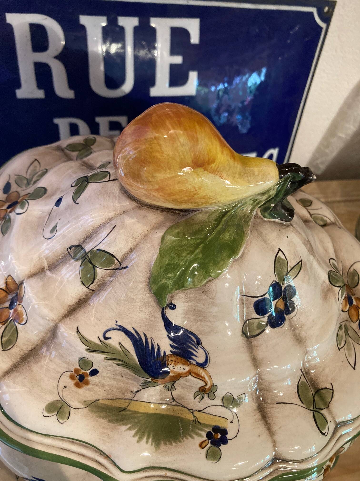 Soupière ovale et plat "Capodimonte", Italie