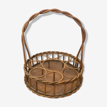 Vintage basket bottle holder in rattan wicker