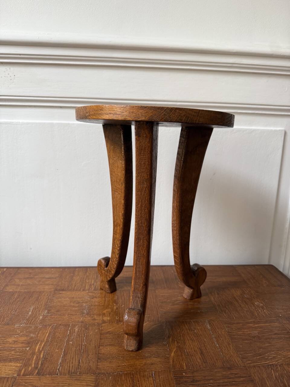 Vintage wooden side table / stool