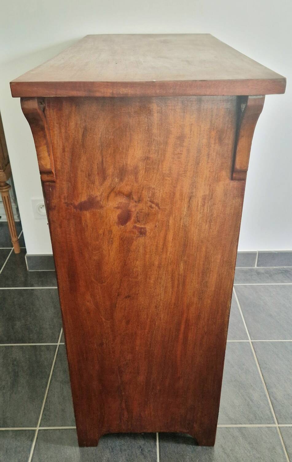Antique mahogany sideboard signed Maple & Co, 19th century