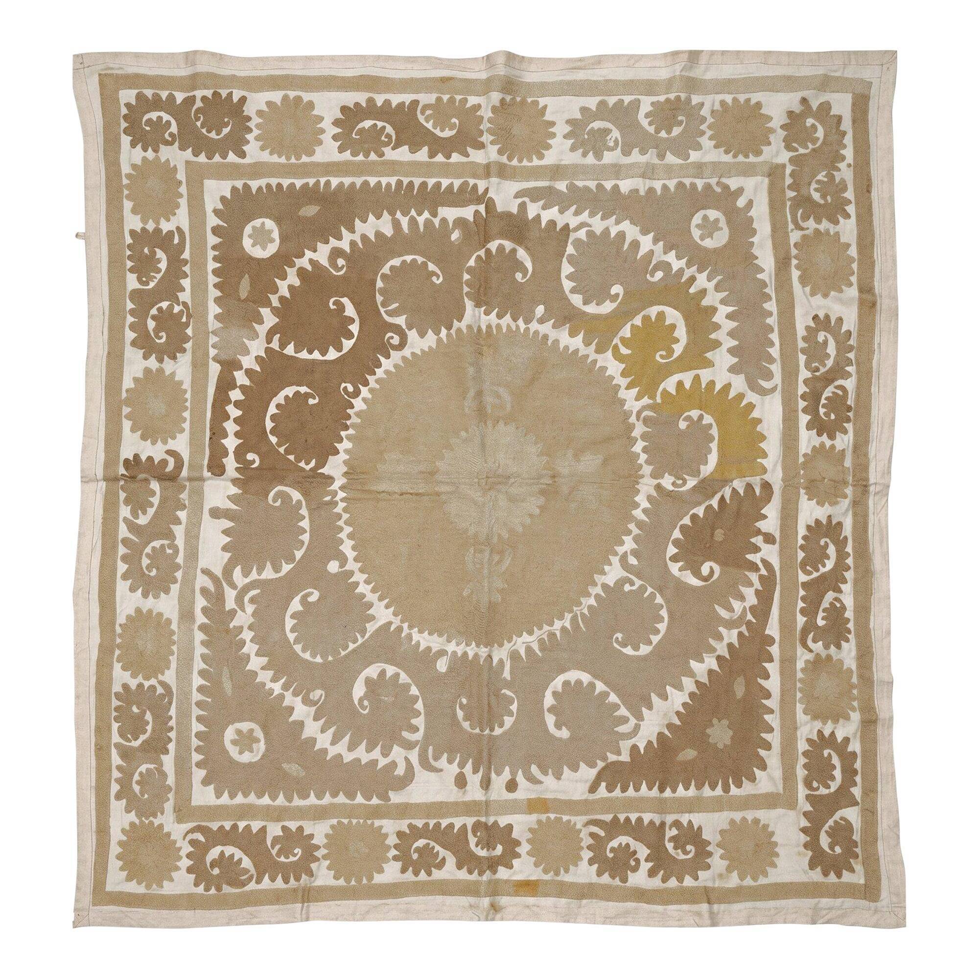 Vintage hand-embroidered tablecloth 137x147 cm