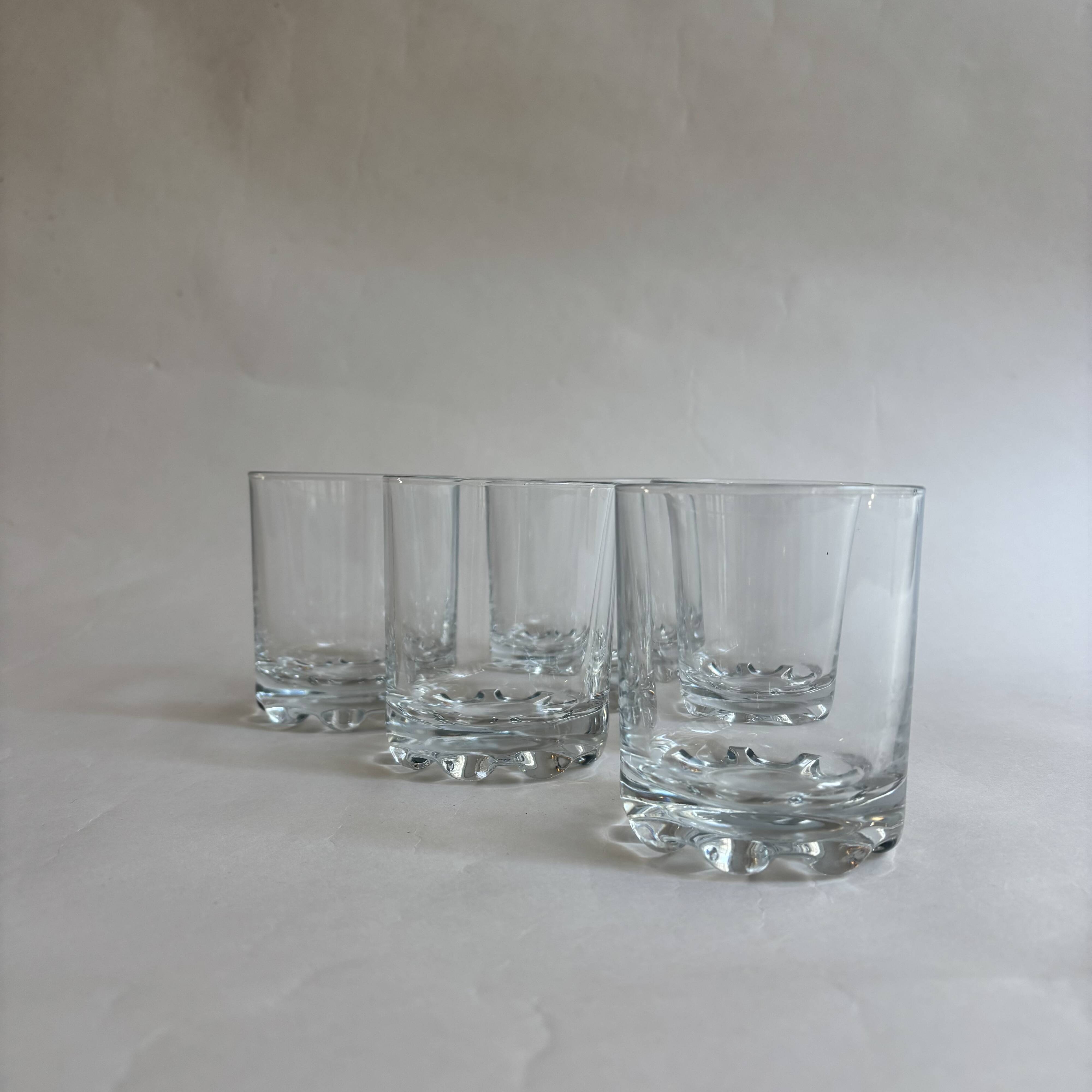 Set of 5 whisky glasses