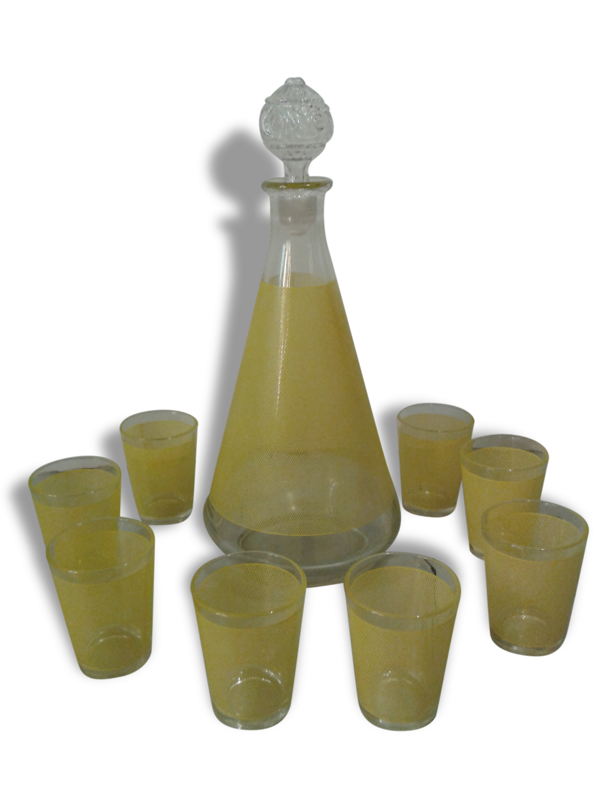 Liquor decanter and its 8 small glasses