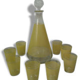 Liquor decanter and its 8 small glasses