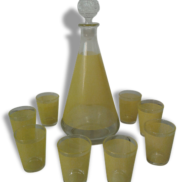Carafe à liqueur et ses 8 petits verres