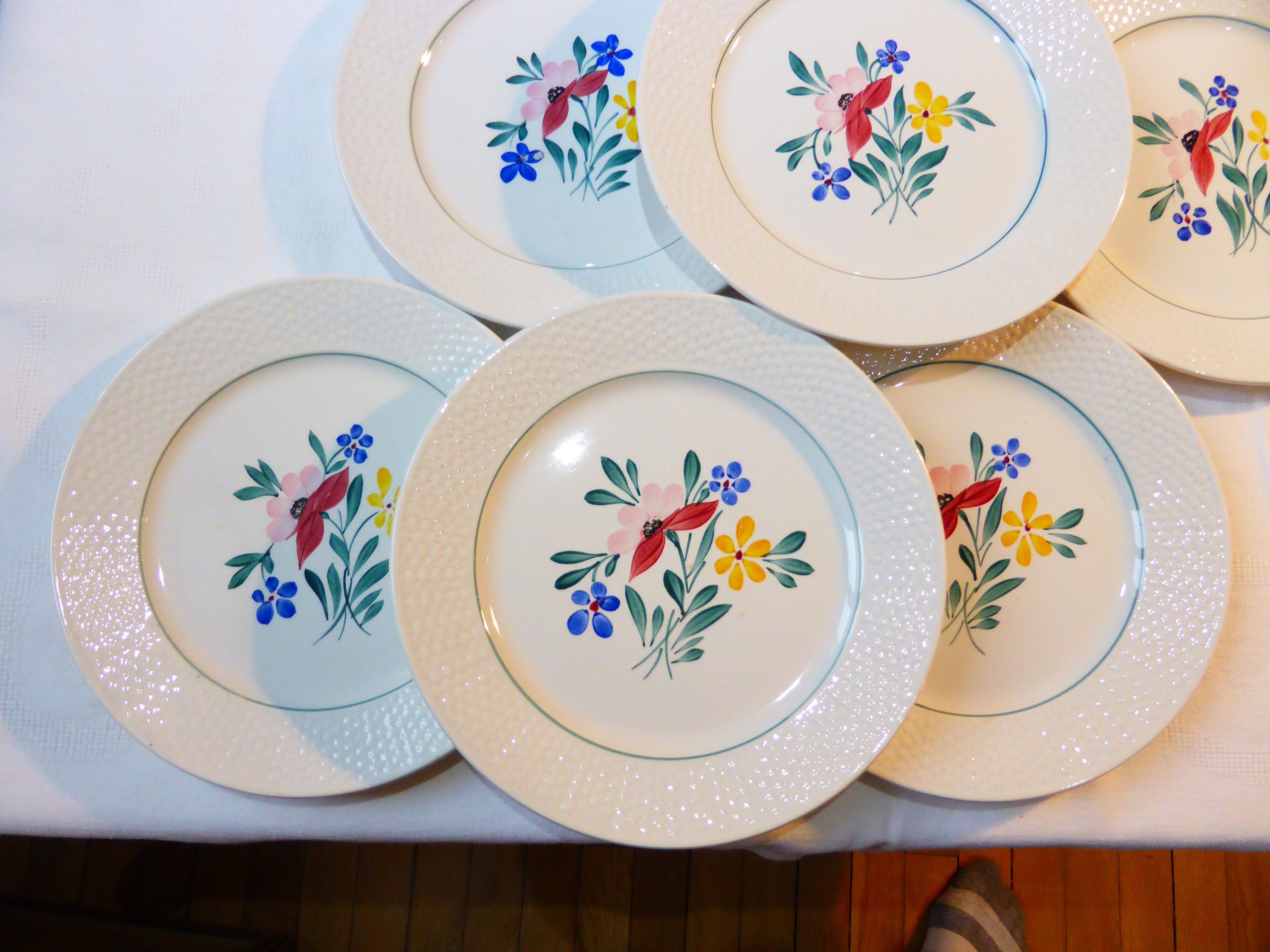 Set of 6 flat plates of Digoin Sarreguemines model Fabiola