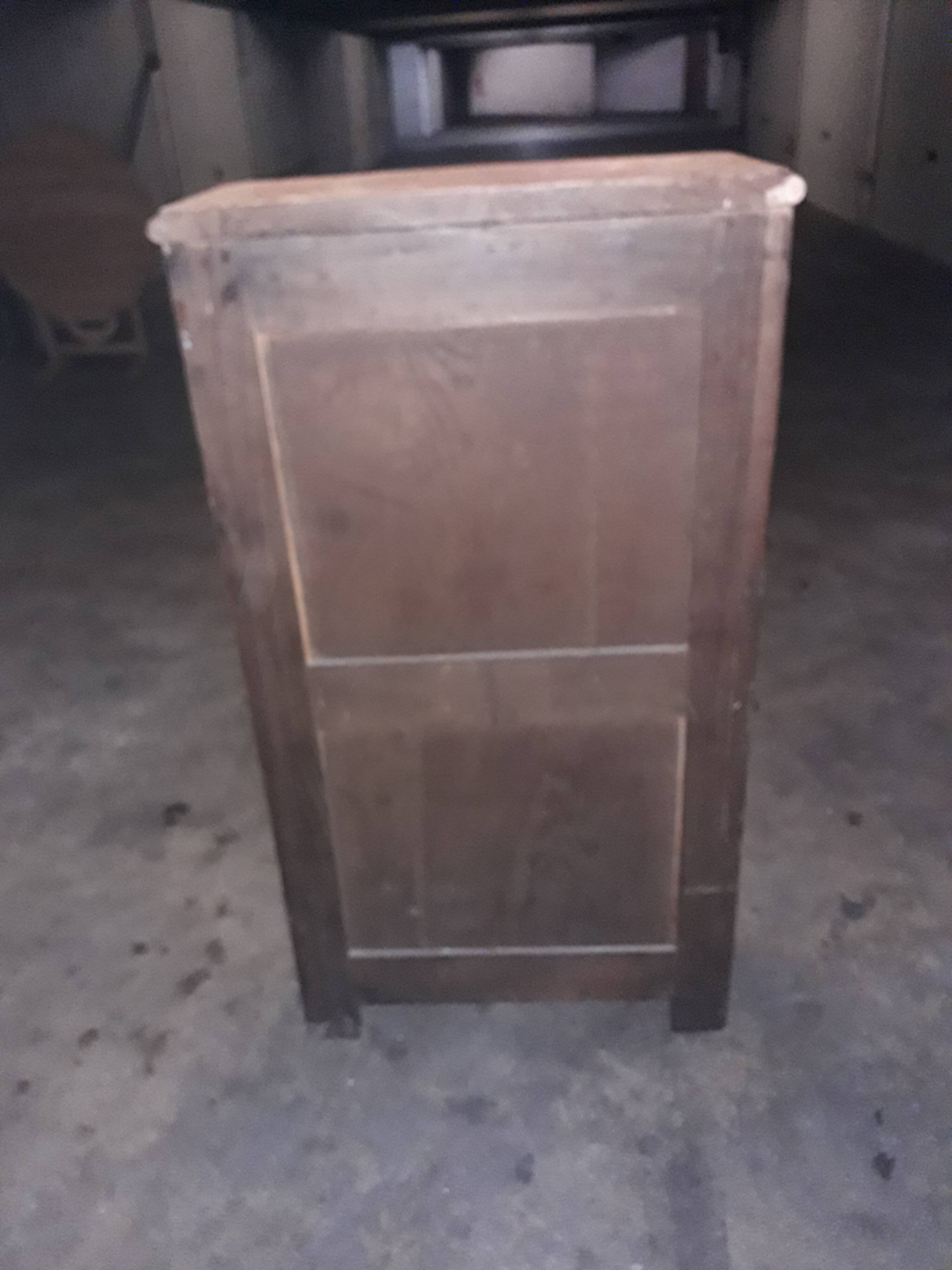 Pretty lady Secretary in tackling