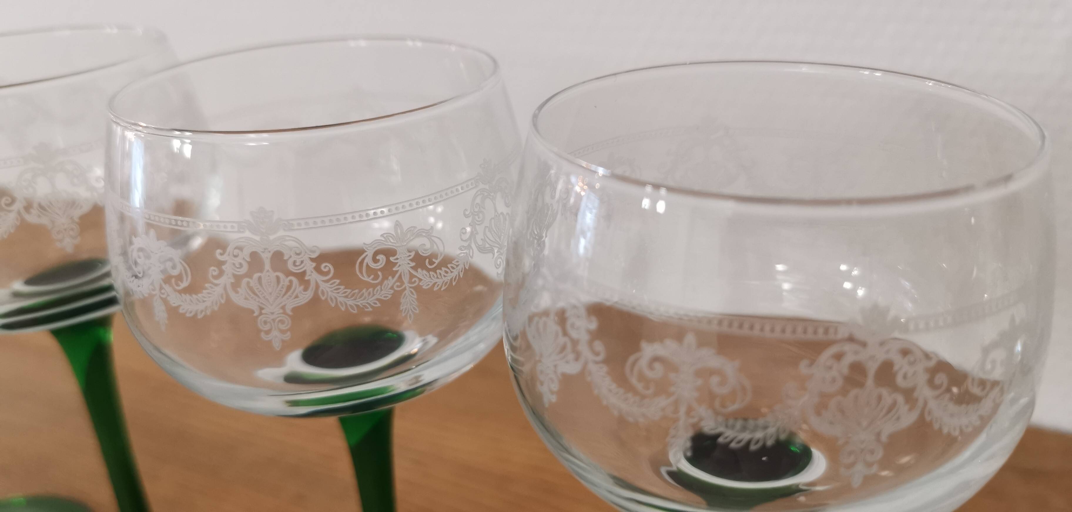 Set of 4 old Alsatian green stemmed wine glasses with vine decor engraved crystal arc